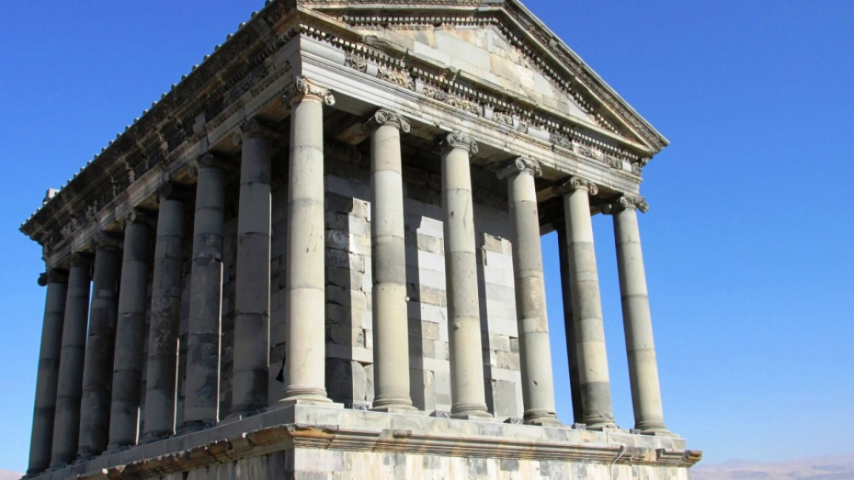 Языческий храм в Гарни. Фото нашего гида Ирины Пряничниковой