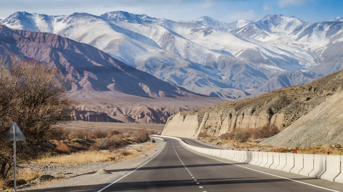 По дороге в Каракол. Фото: Жидков Анатолий