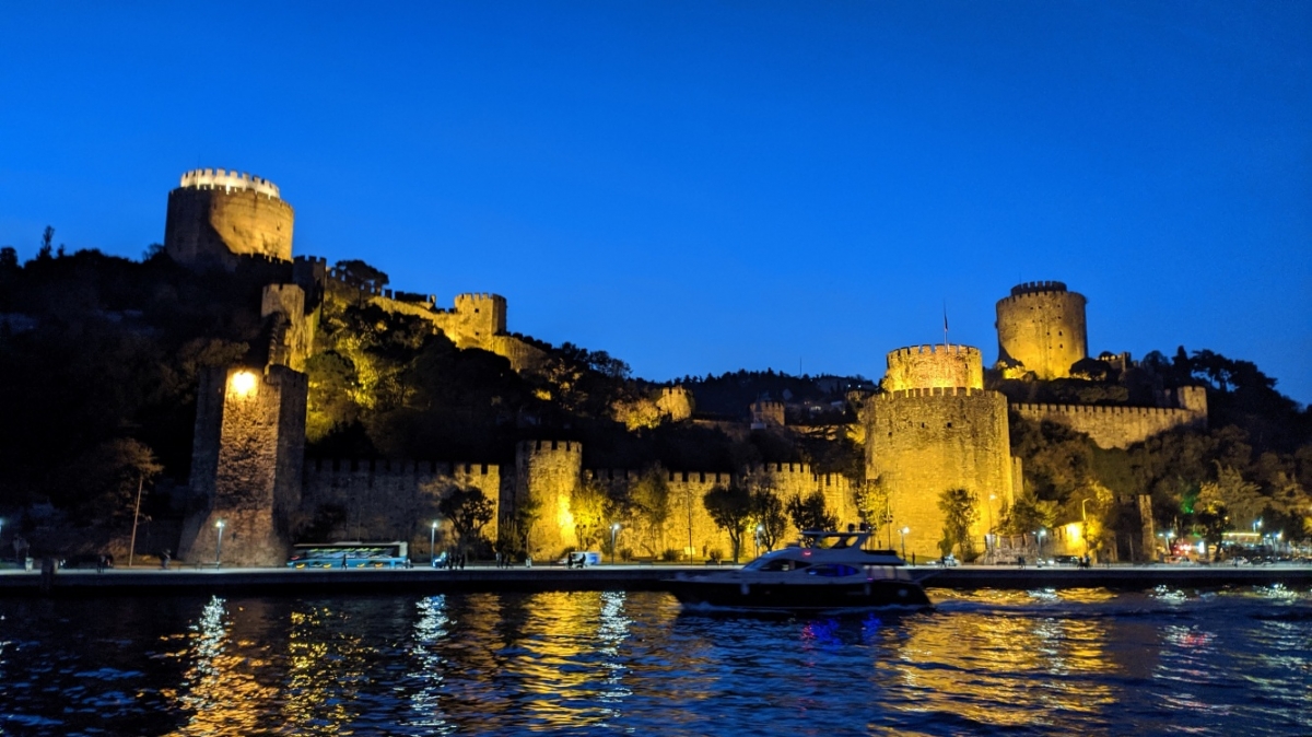 Крепость Румелихисар. Фото нашего гида Ирины Пряничниковой