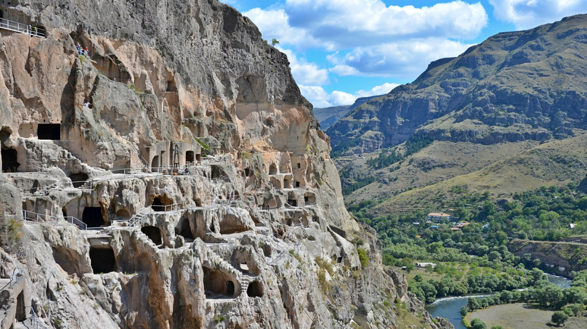 Пещерный город Вардзия. Фото: Redjiss, visualhunt.com