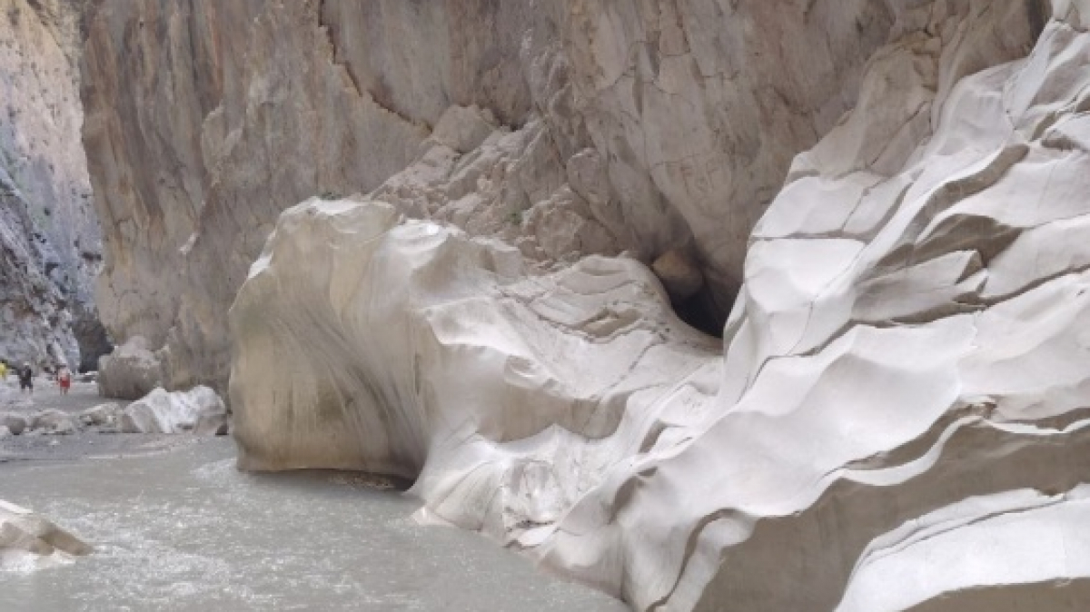 Каньон Сакликент. Фото нашей Странницы Евгении Перуновой